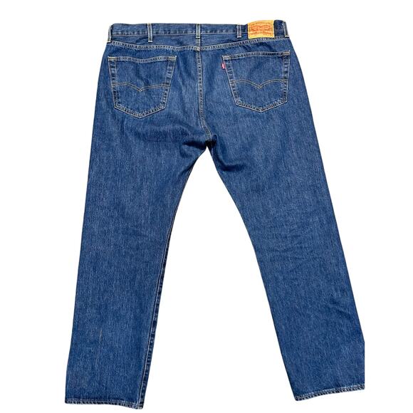 Levi’s 501 Jeans Men’s 42 x‎ 32 Medium Wash Button Fly Relaxed Straight Leg - Picture 1 of 9